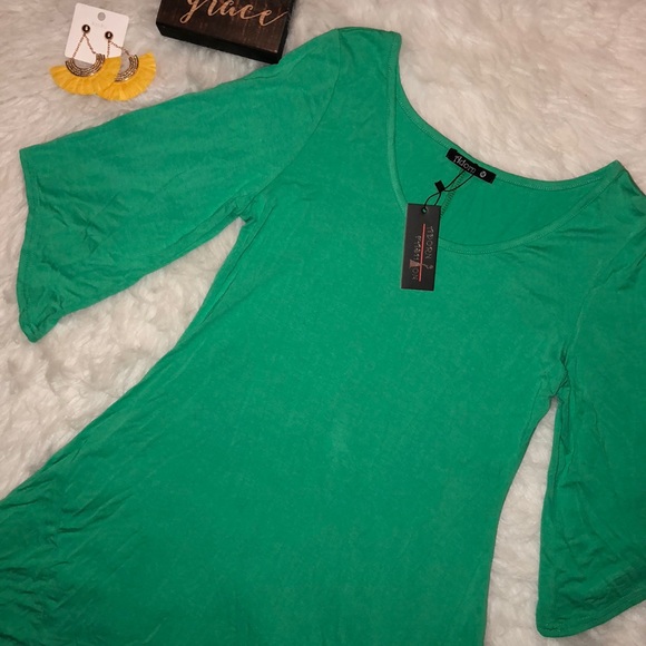 New Adorn Fashion Top - Picture 3 of 6